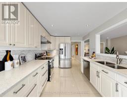 60 Ingleborough Court, Markham, ON L3R8M4 Photo 14