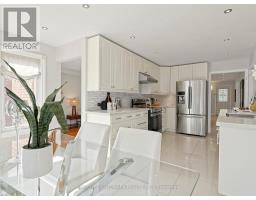 60 Ingleborough Court, Markham, ON L3R8M4 Photo 21