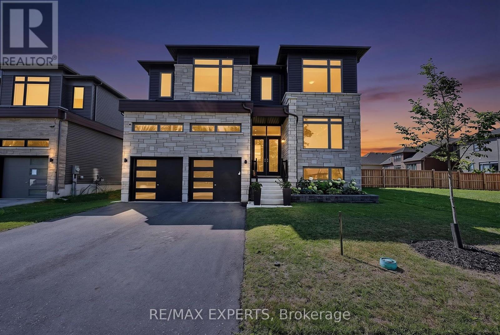 222 MAPLESIDE DRIVE - 1