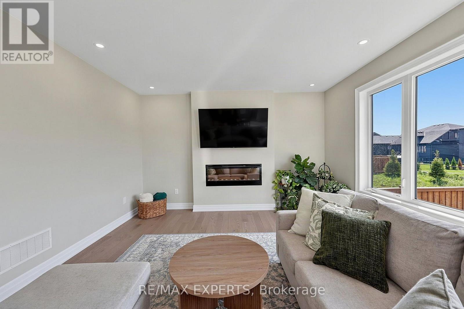 222 MAPLESIDE DRIVE - Image 20