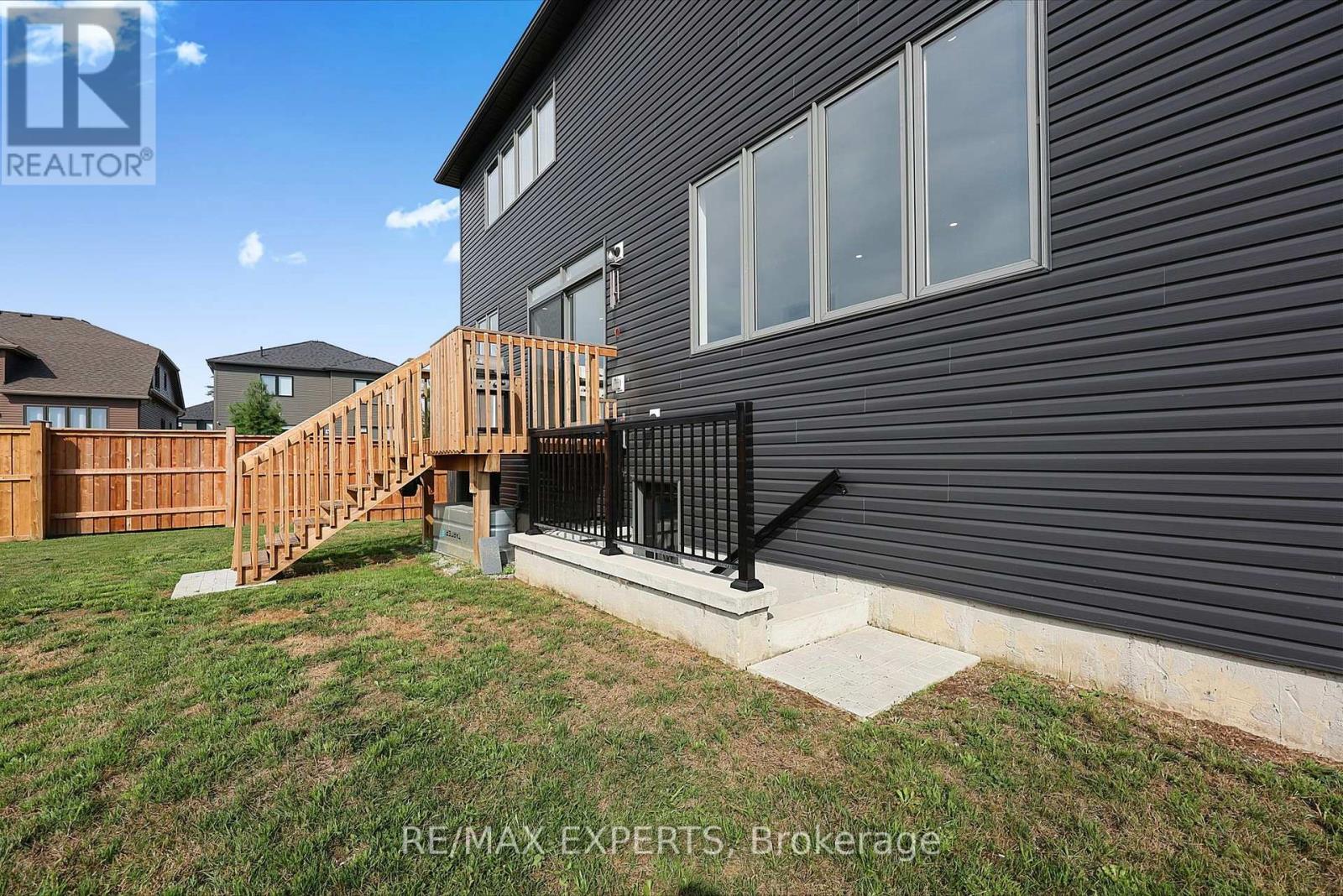 222 MAPLESIDE DRIVE - Image 44