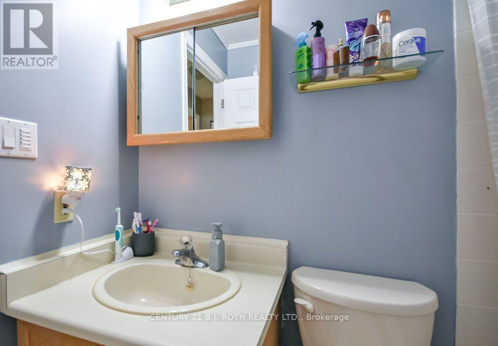 21 KORLEA CRESCENT - 17