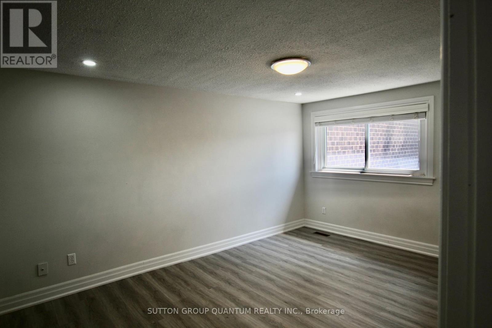 #58 318 LAURIER AVENUE - 18