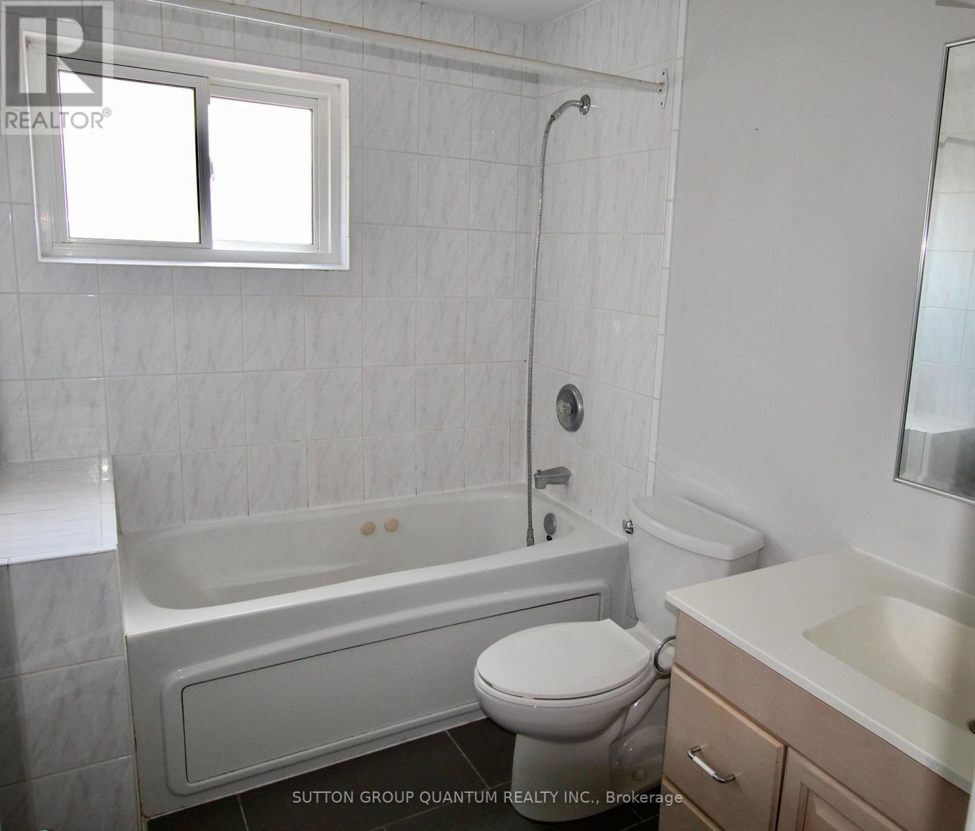#58 318 LAURIER AVENUE - 23