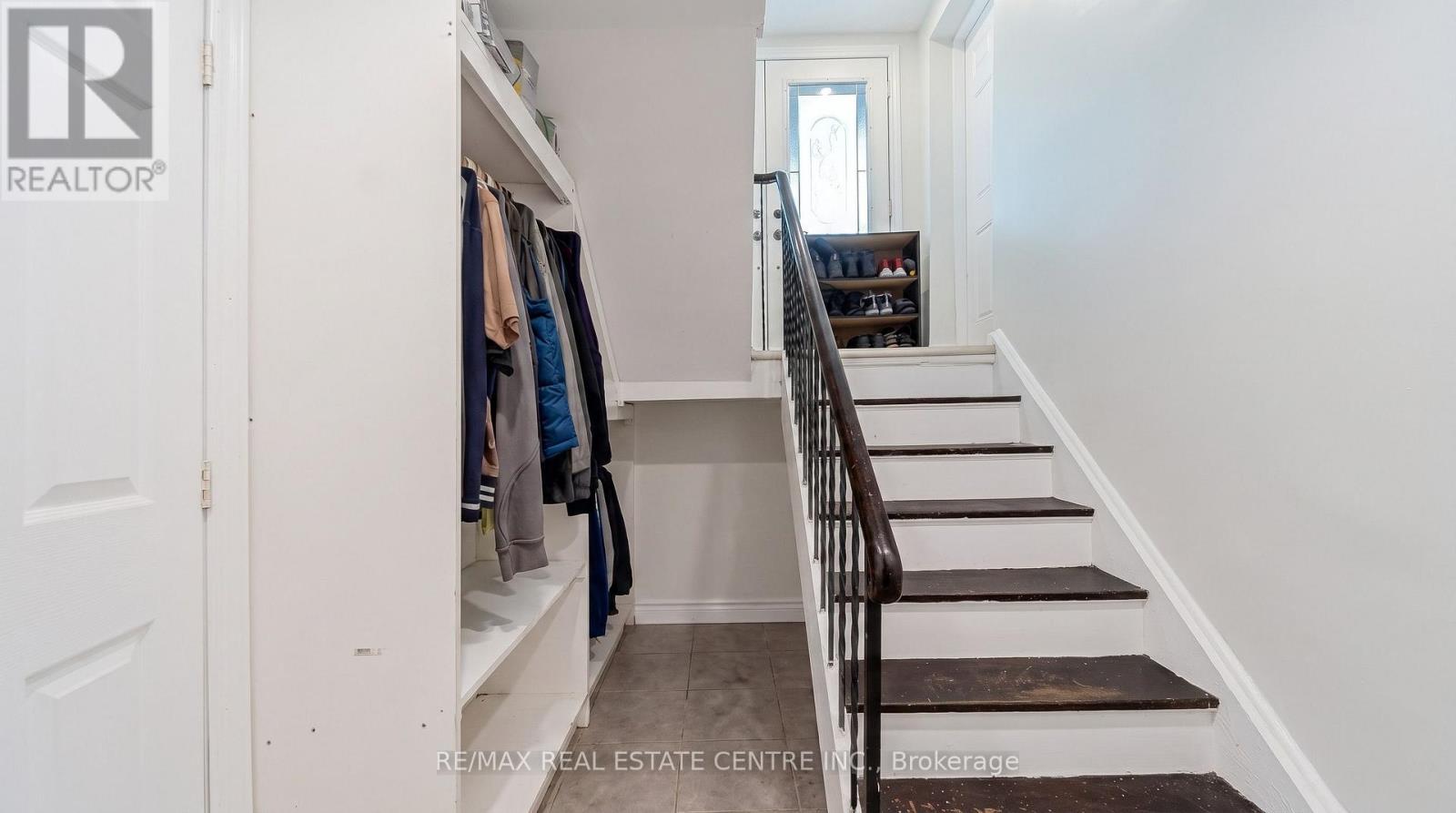 22 NEAMES CRESCENT - 19