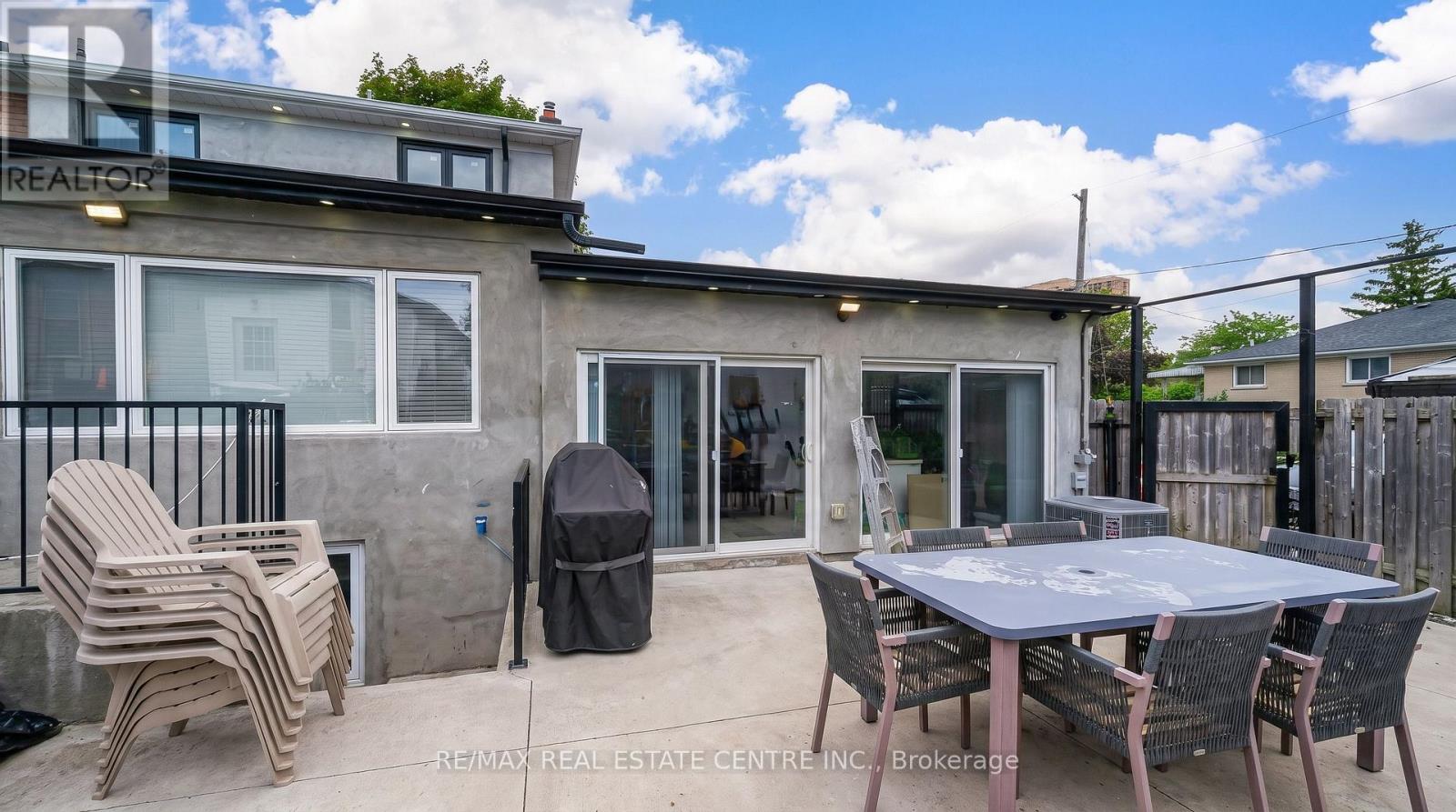 22 NEAMES CRESCENT - 26