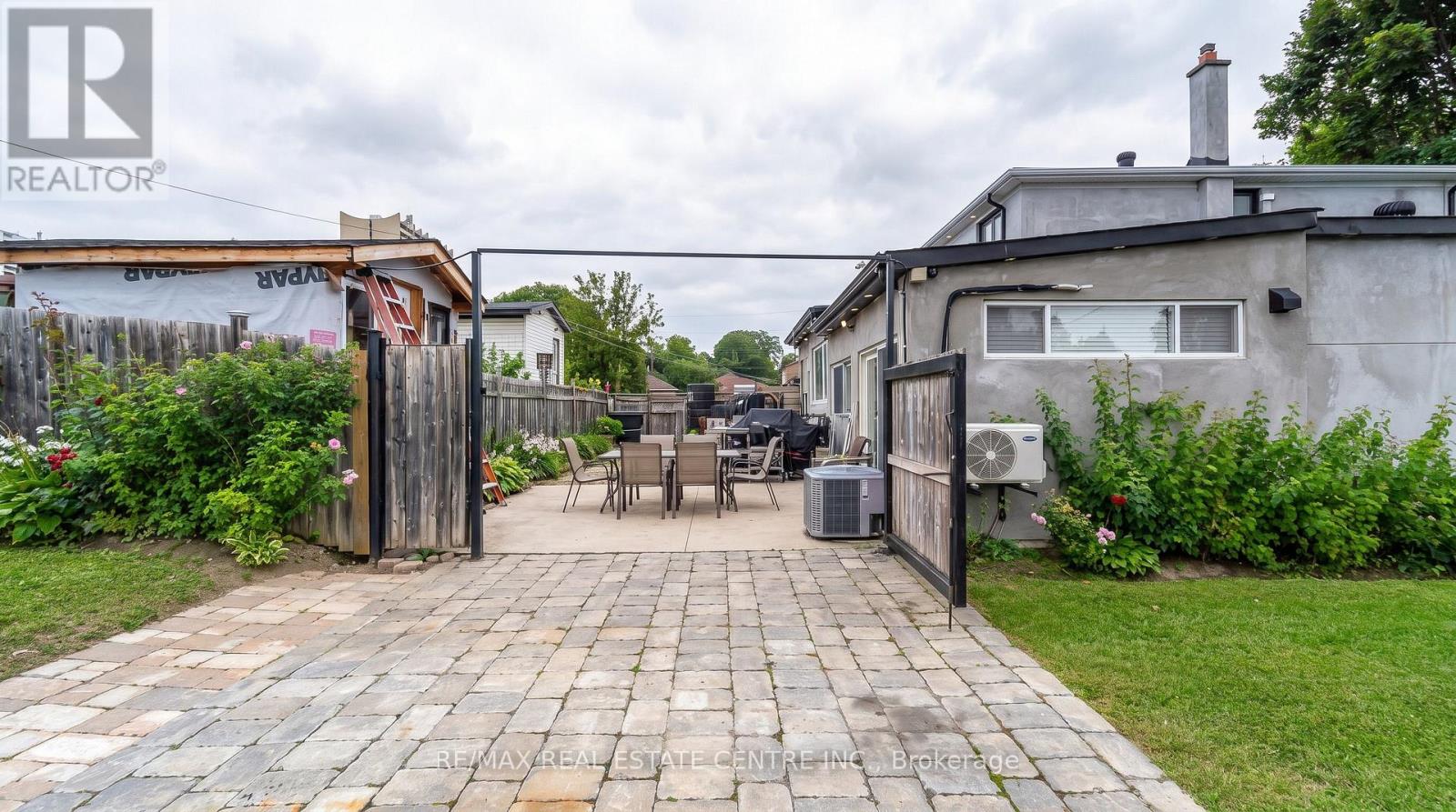 22 NEAMES CRESCENT - 28