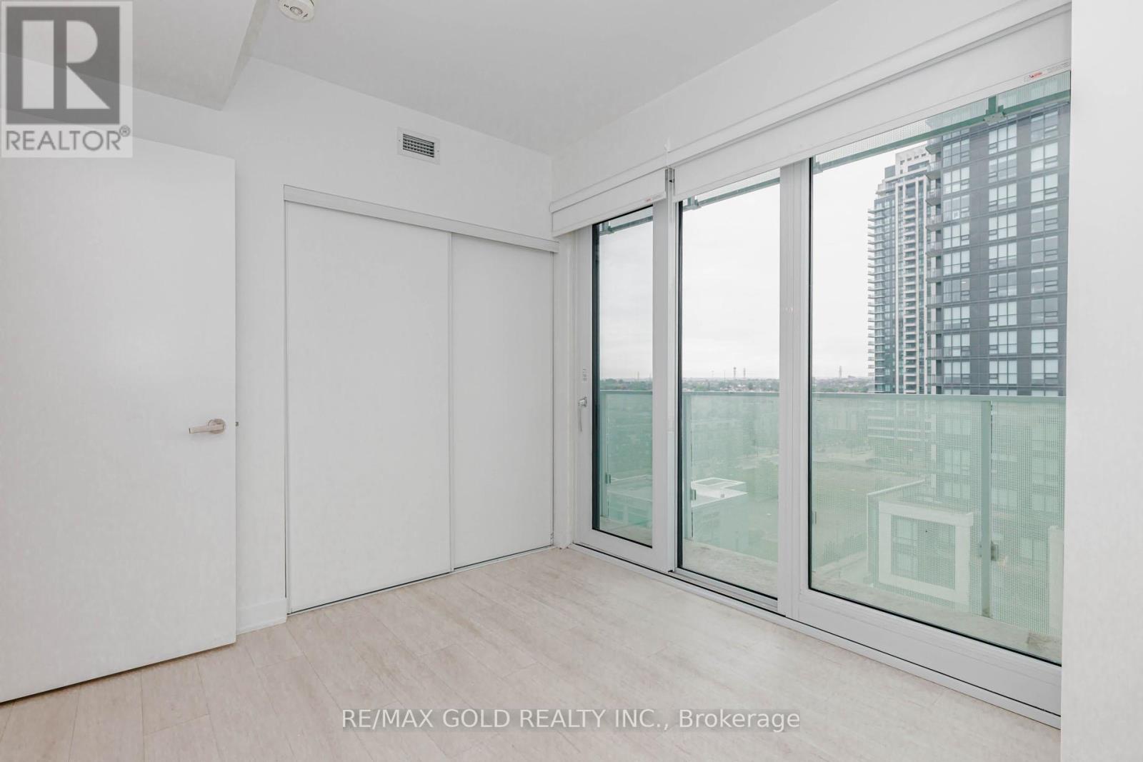 #809 3900 CONFEDERATION PARKWAY - Image 29