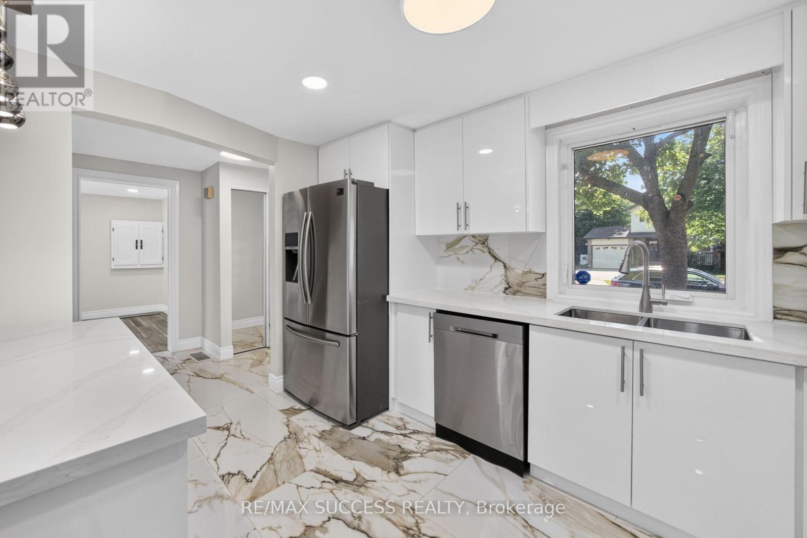 306 SEKURA STREET - Image 24