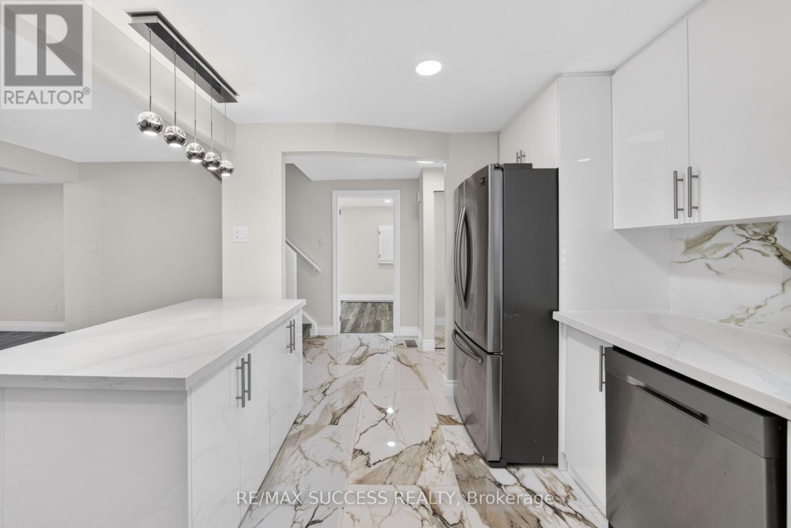 306 SEKURA STREET - Image 26