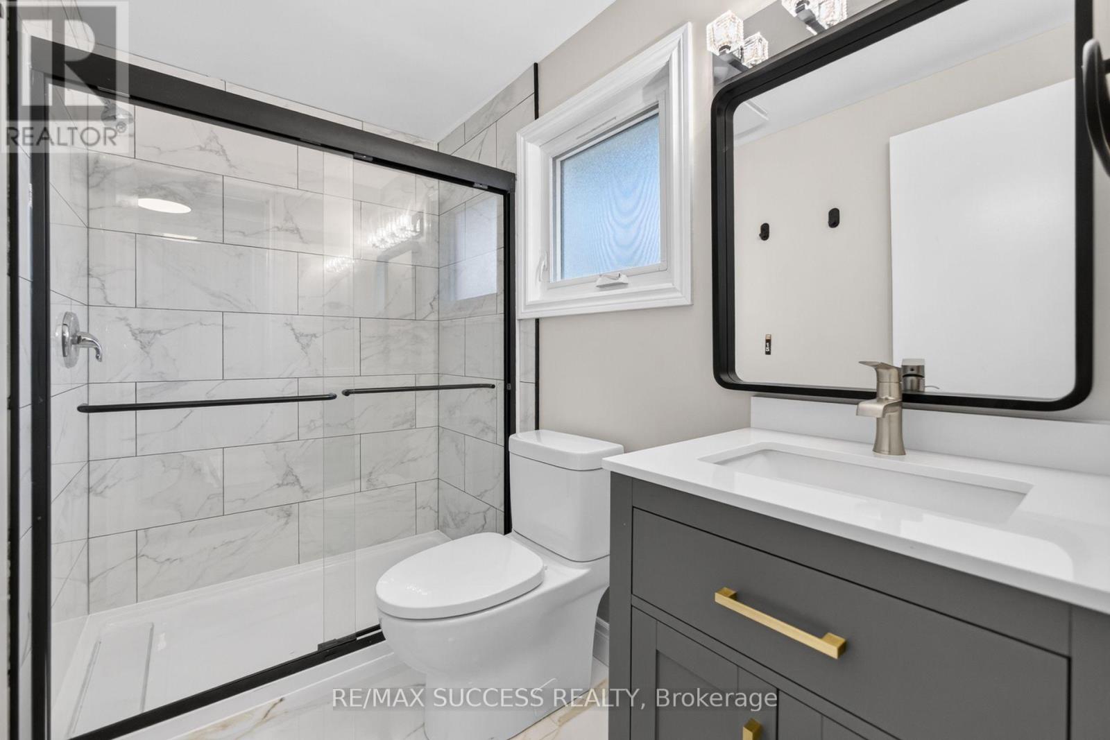 306 SEKURA STREET - Image 38