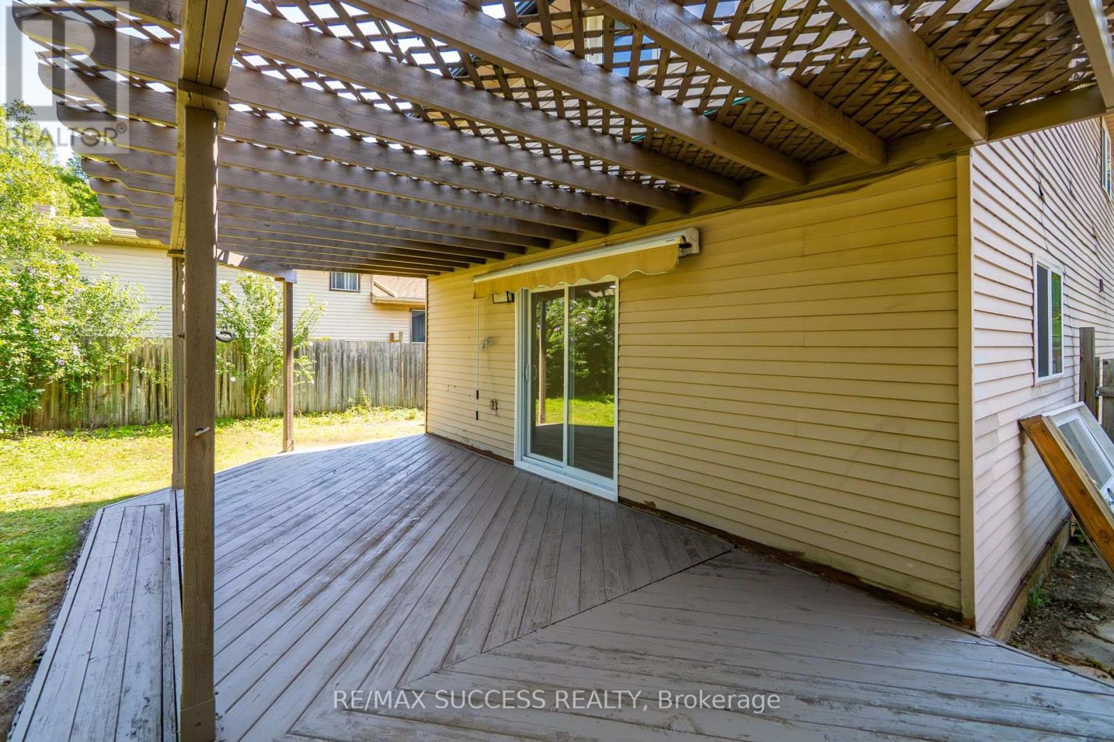 306 SEKURA STREET - Image 42