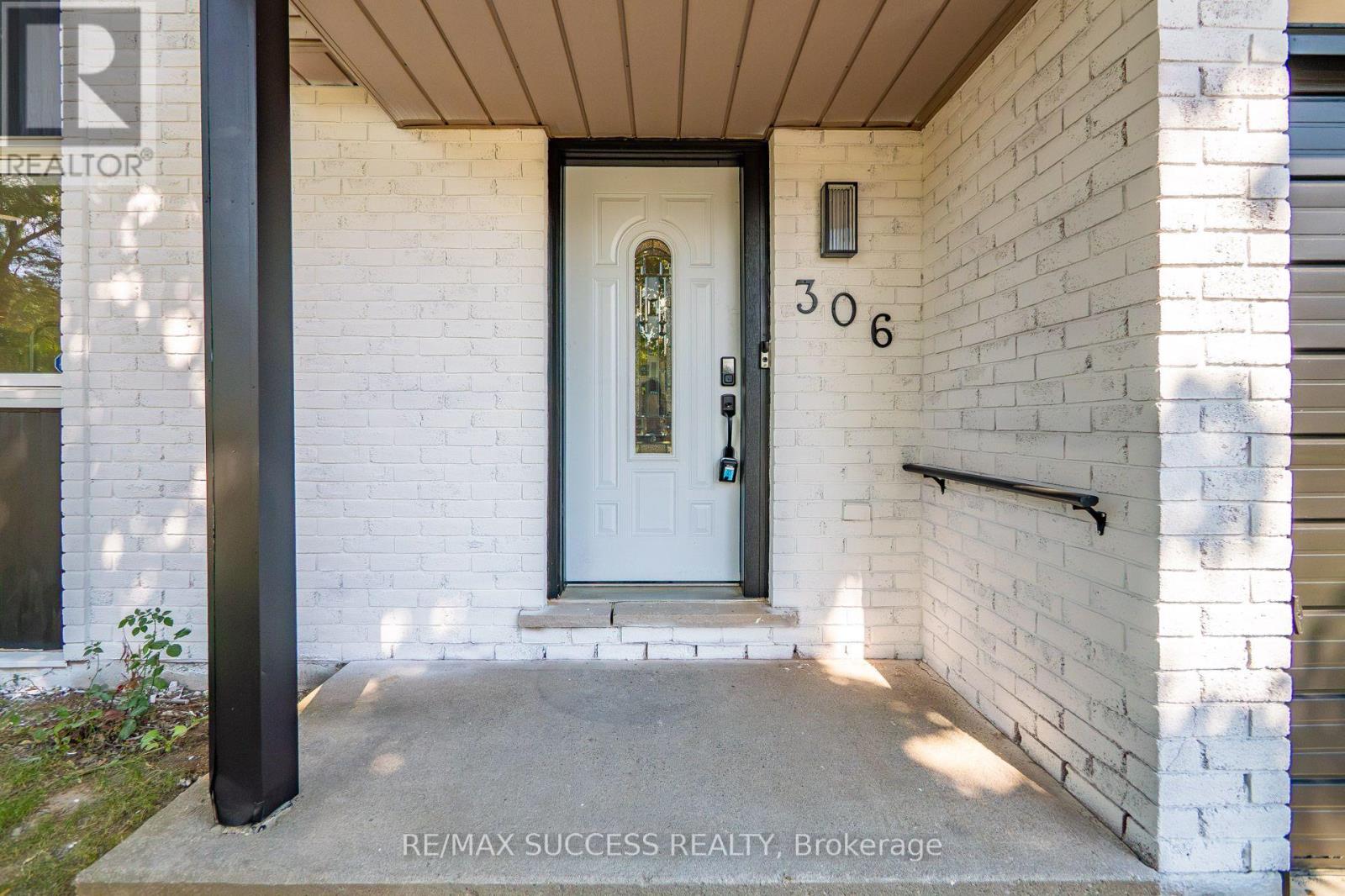 306 SEKURA STREET - 5