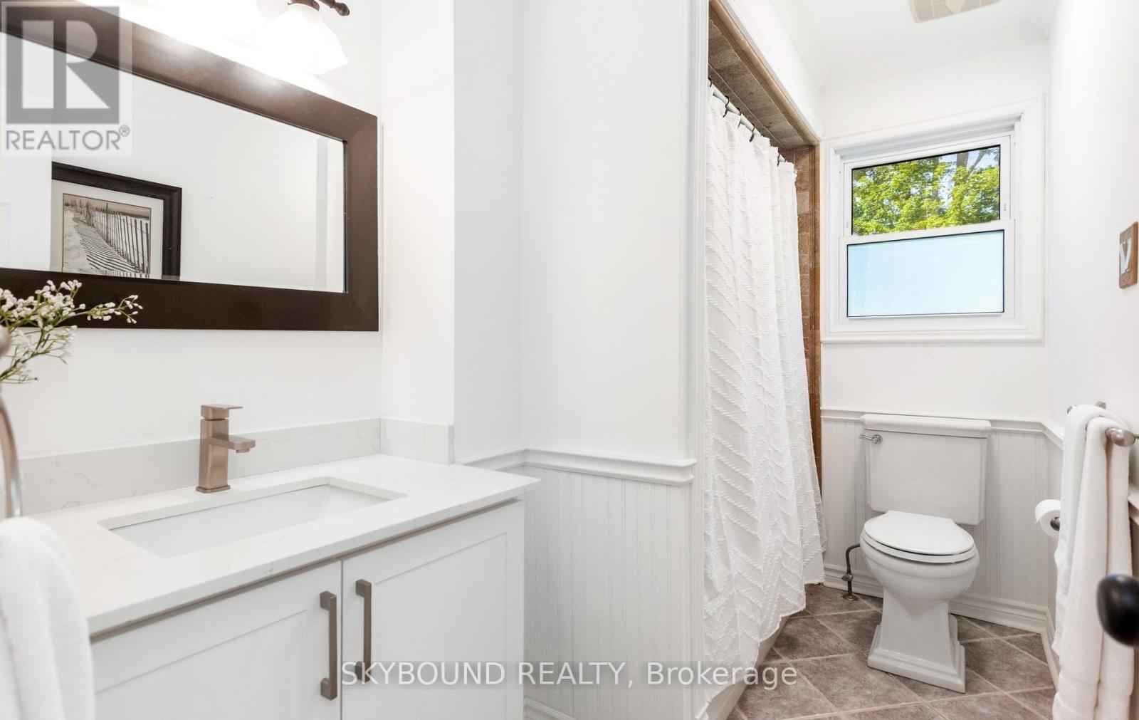 9 DELERIN CRESCENT - 23