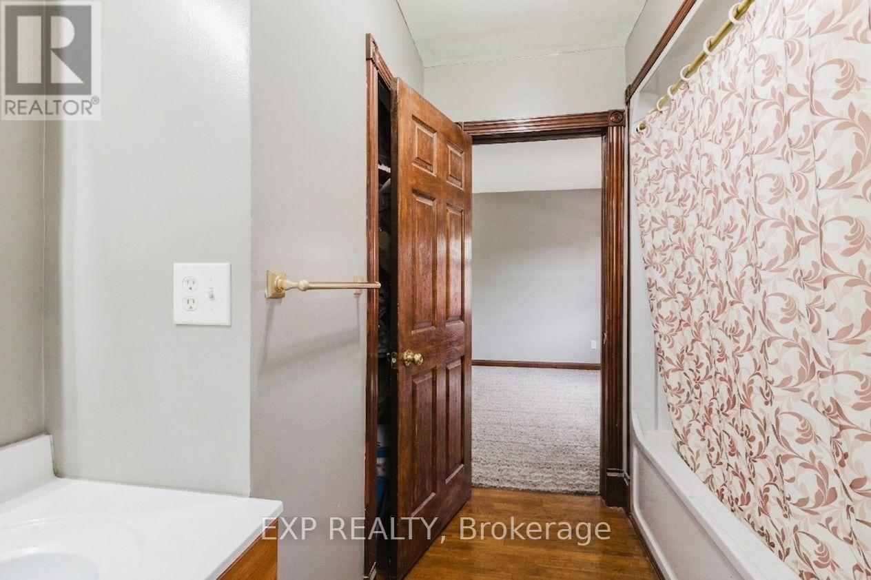 9819 ONIEDA ROAD - Image 13
