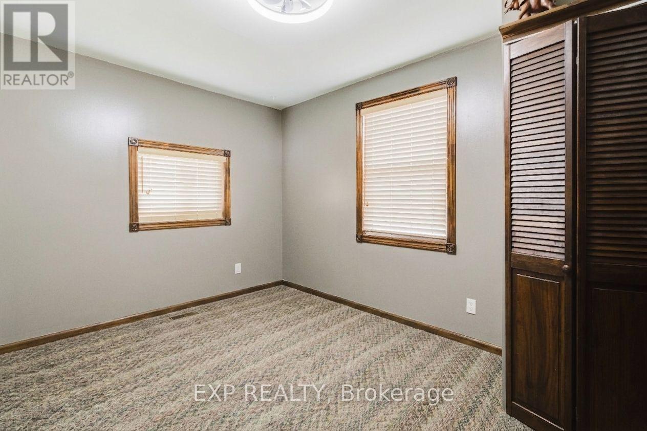 9819 ONIEDA ROAD - 10