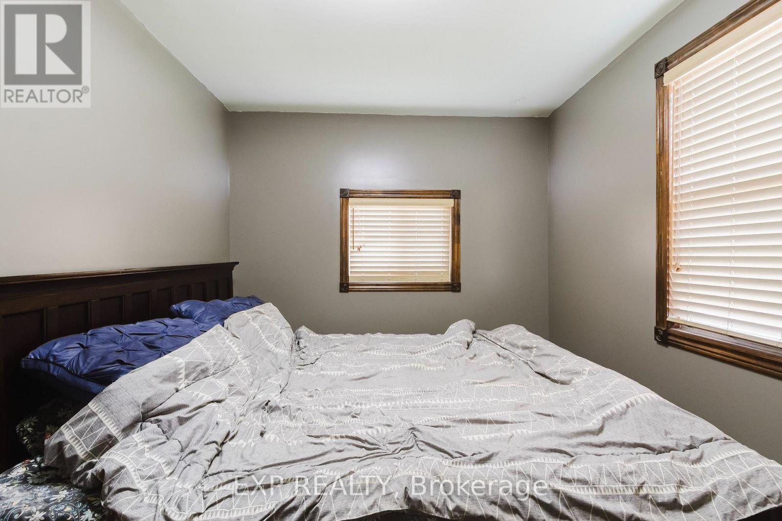 9819 ONIEDA ROAD - 11