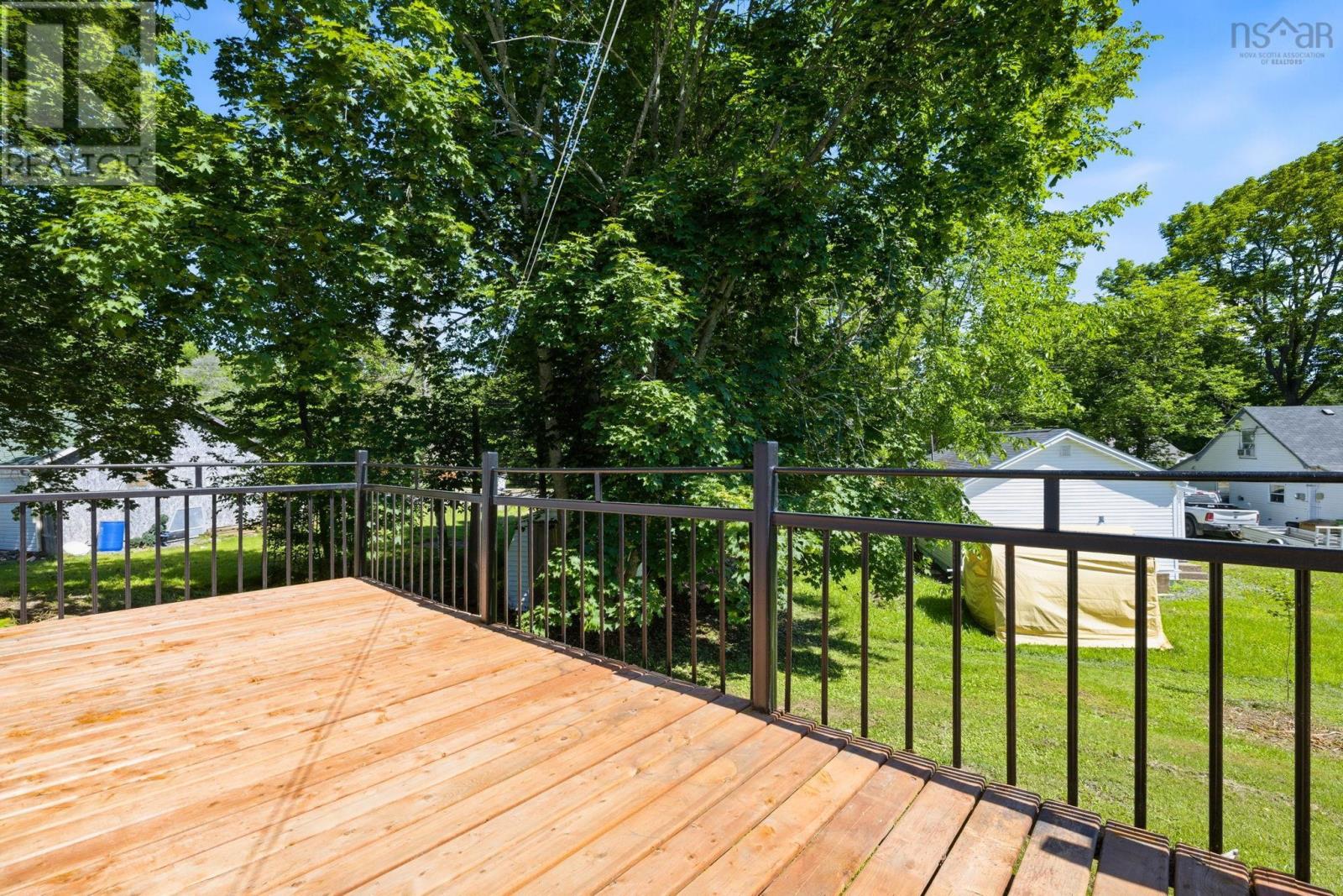 Property 28 of 43 of 36 Willow Street