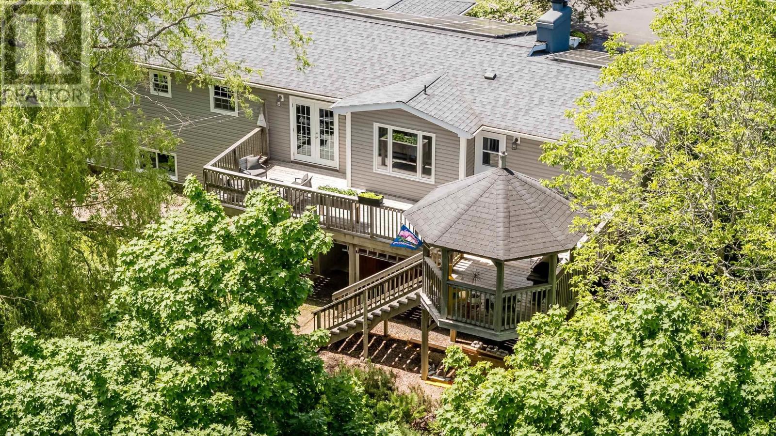 Property 39 of 46 of 15 Grandview Drive