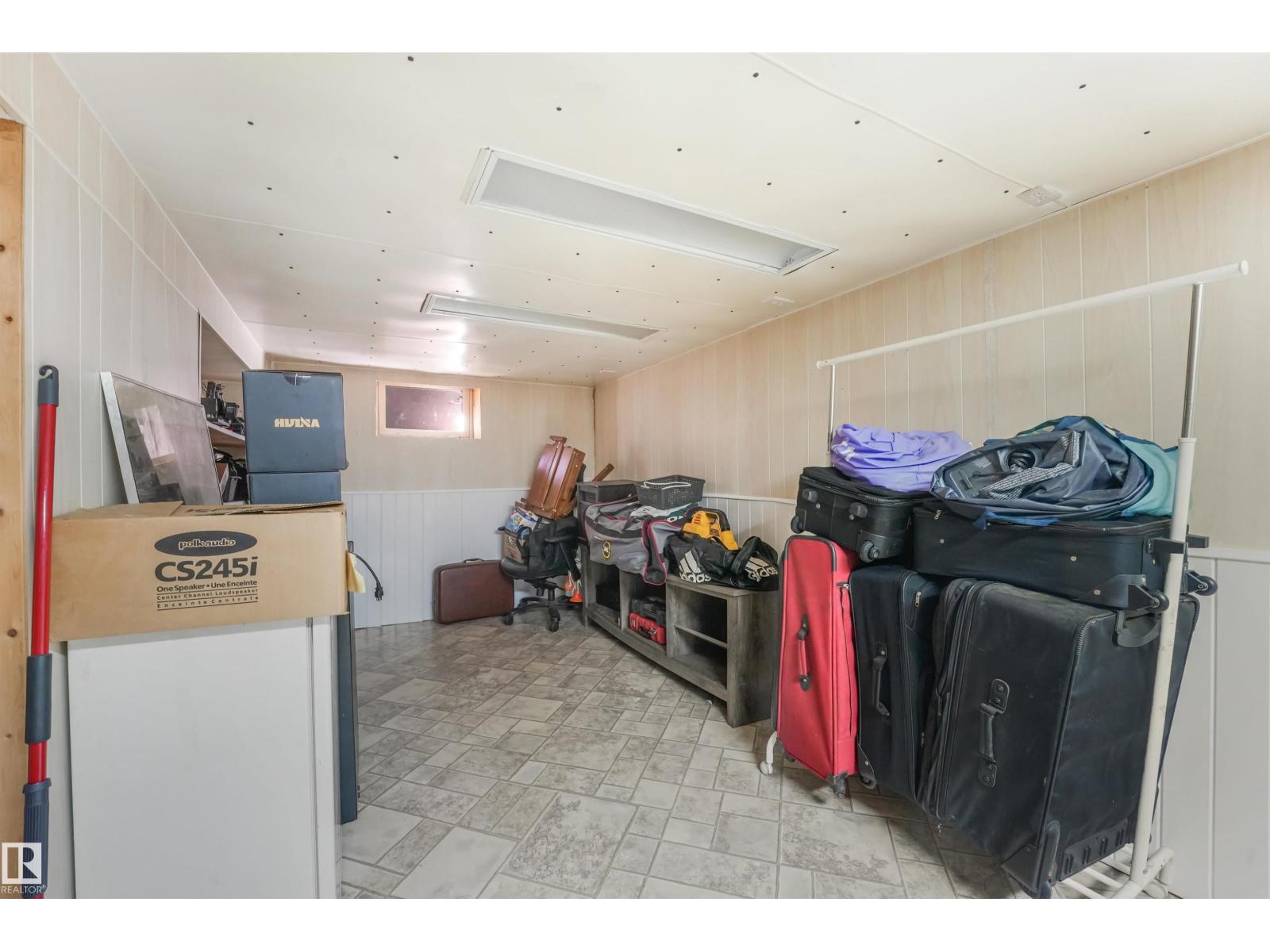12209 94 ST NW - Image 33