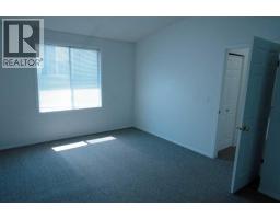 64 Valleyview Drive Sw, Medicine Hat, AB T1A8N6 Photo 10