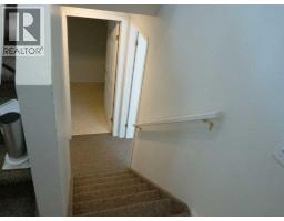 64 Valleyview Drive Sw, Medicine Hat, AB T1A8N6 Photo 13