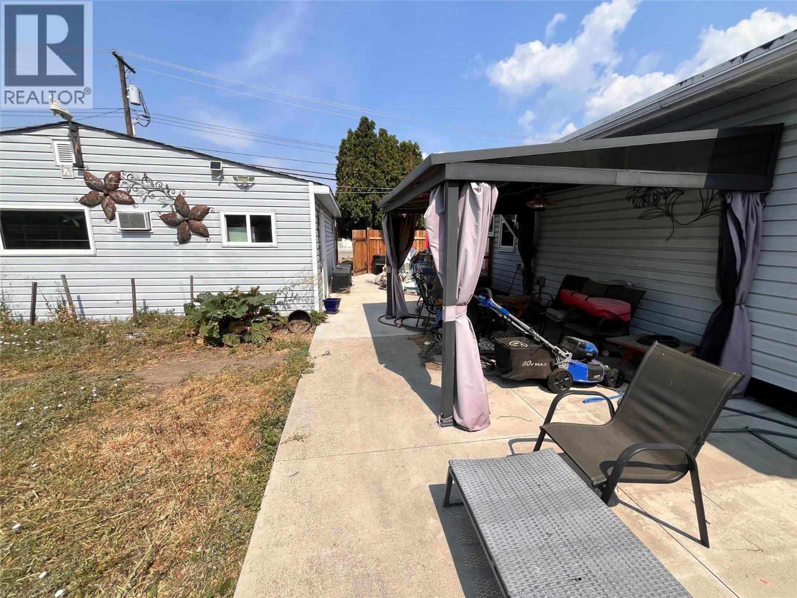 302 Green Avenue W, Penticton