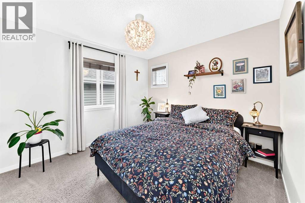 64 Sunset Square - Image 20