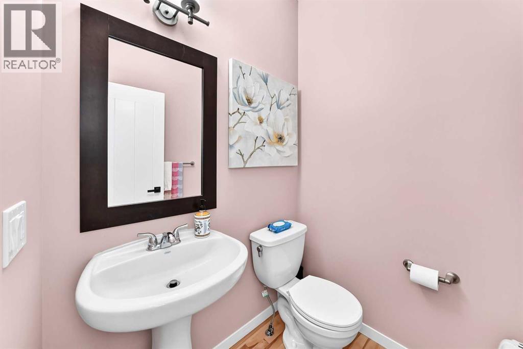64 Sunset Square - Image 11