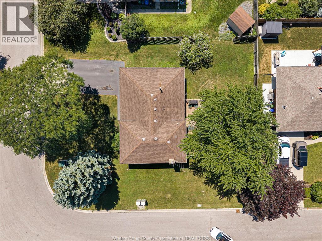 646 ESTATE PARK - Image 32