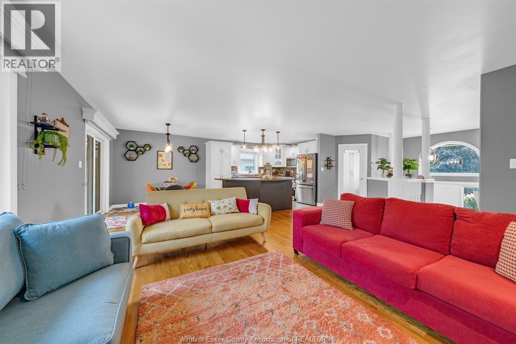 68 Wakefield AVENUE - 11