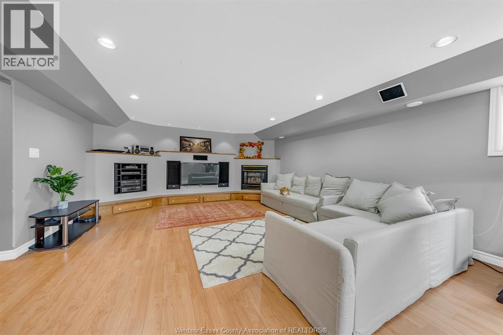 68 Wakefield AVENUE - 22