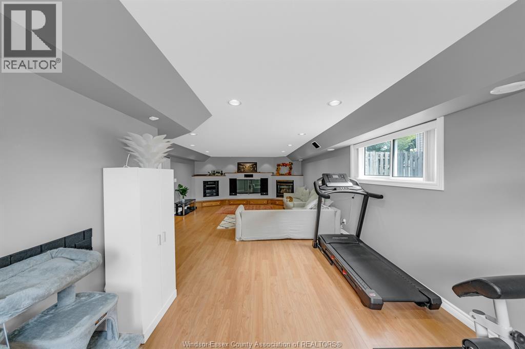 68 Wakefield AVENUE - Image 24