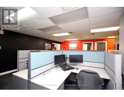 202 - 179 King Street E, Oshawa, ON L1H1C2 Photo 6