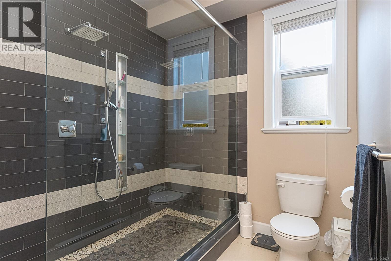 929 Step Moss Close - Image 16