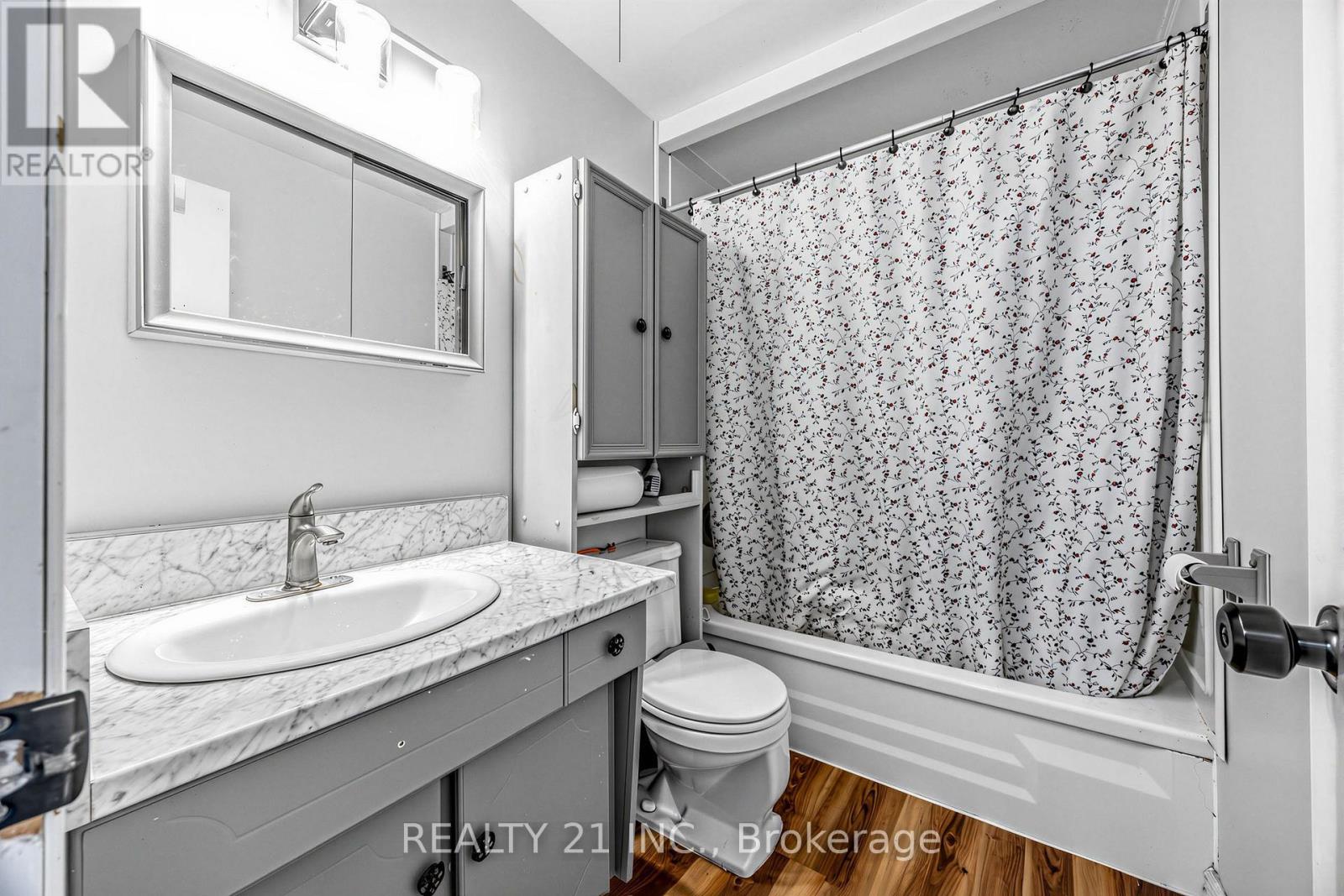 376 VANCOUVER CRESCENT - Image 15