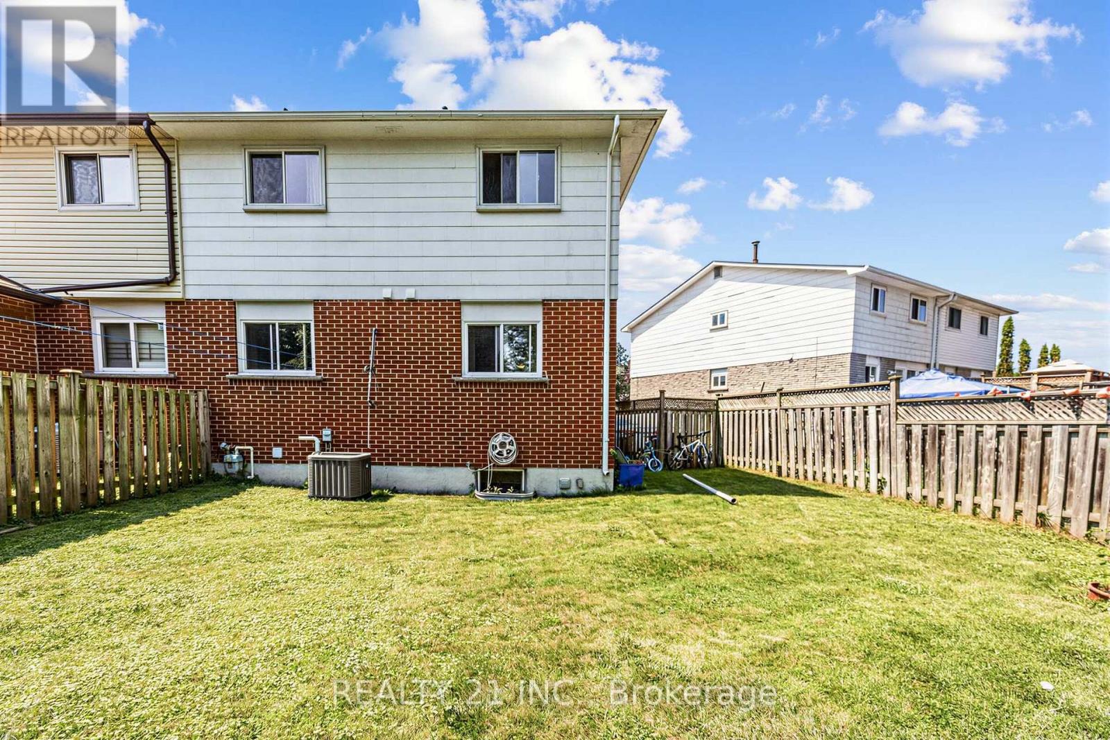 376 VANCOUVER CRESCENT - 31