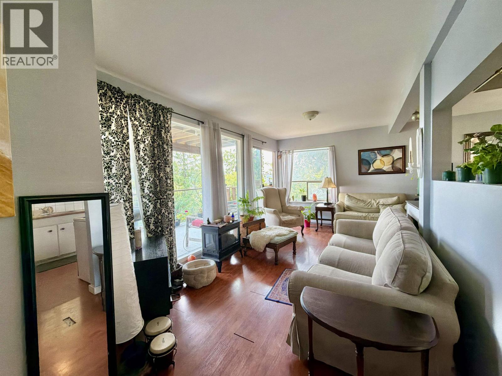 784 MARINE DRIVE, Gibsons