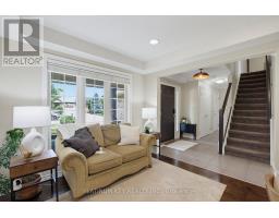 Foyer - 114 Jenna Drive, Strathroy Caradoc, ON N7G0A4 Photo 6
