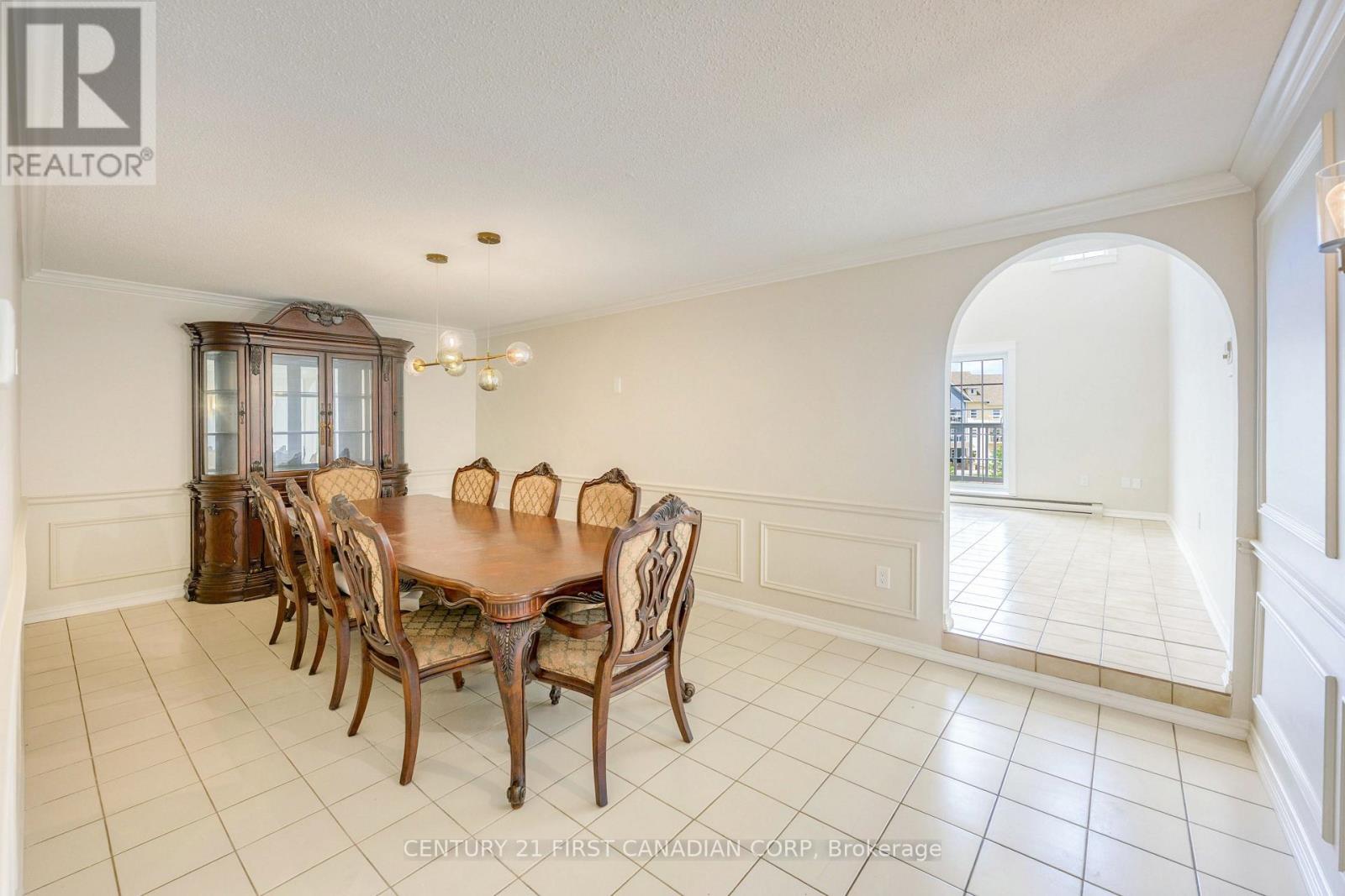 #W45 1500 VENETIAN BOULEVARD - Image 14