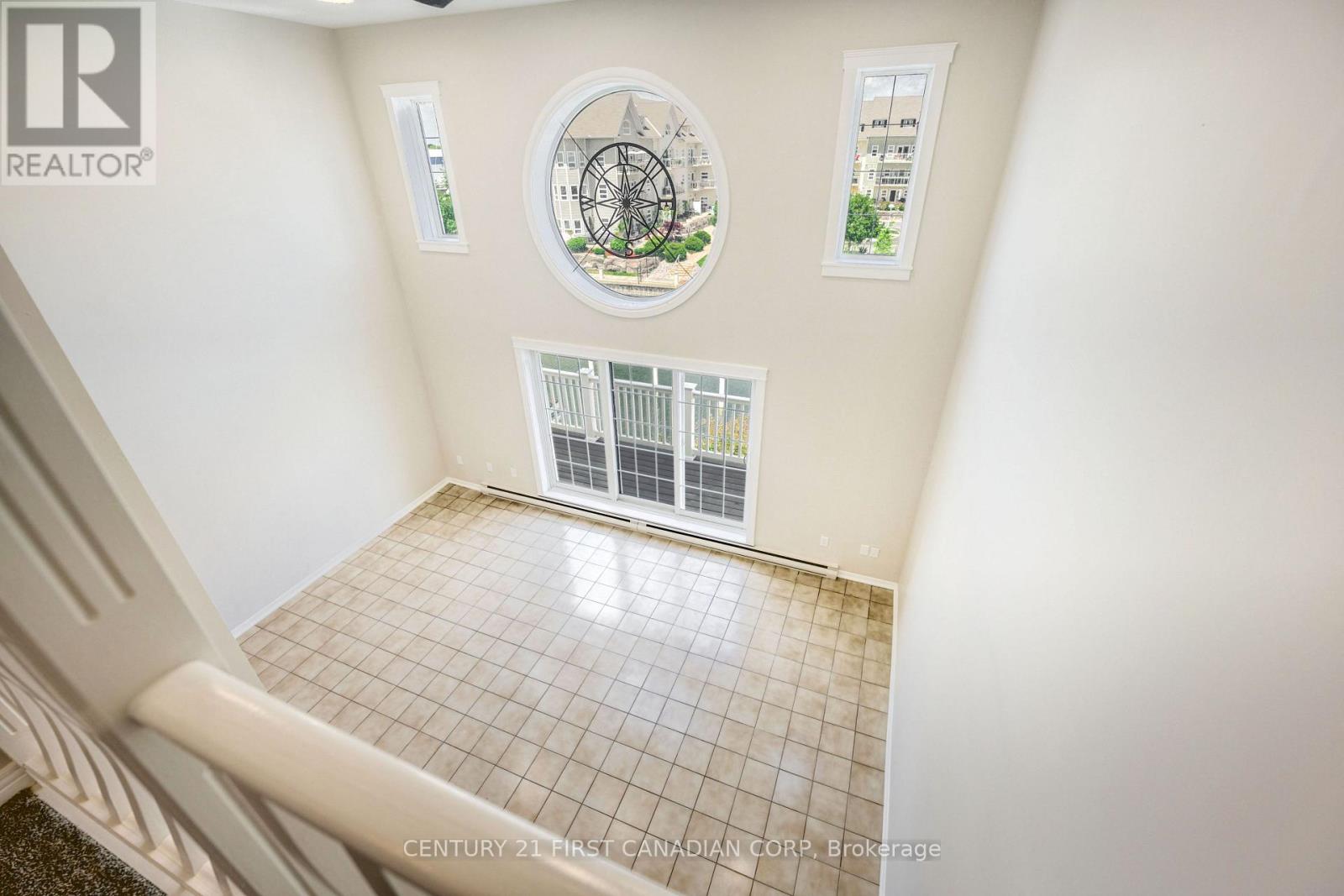 #W45 1500 VENETIAN BOULEVARD - Image 32