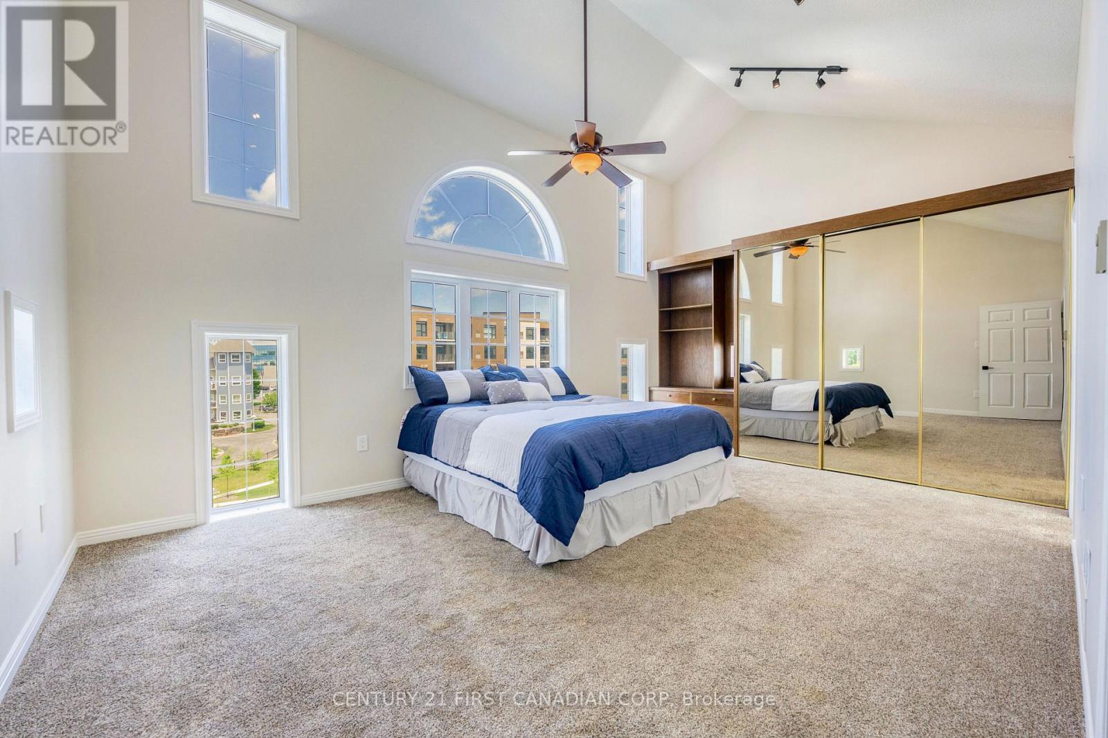 #W45 1500 VENETIAN BOULEVARD - Image 43