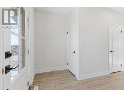 Primary Bedroom - 115 Addison Avenue, Lucan Biddulph, ON N0M2J0 Photo 6