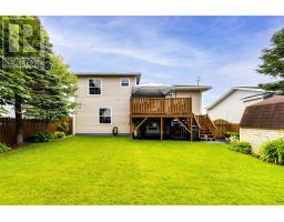 20 Sparrow Drive thumbnail 35