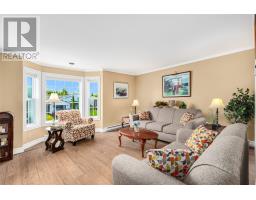 20 Sparrow Drive thumbnail 9