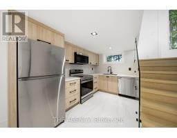 193 Beechwood Crescent, Newmarket, ON L3Y1W2 Photo 32