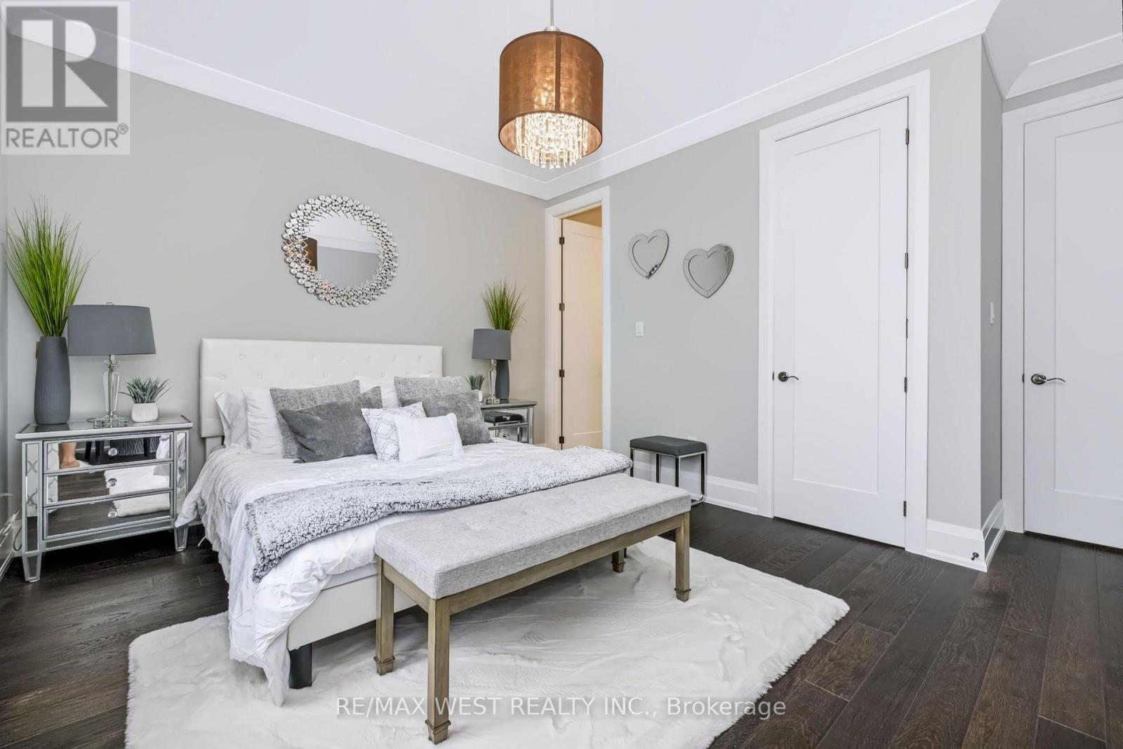 39 MCKEOWN STREET - 31