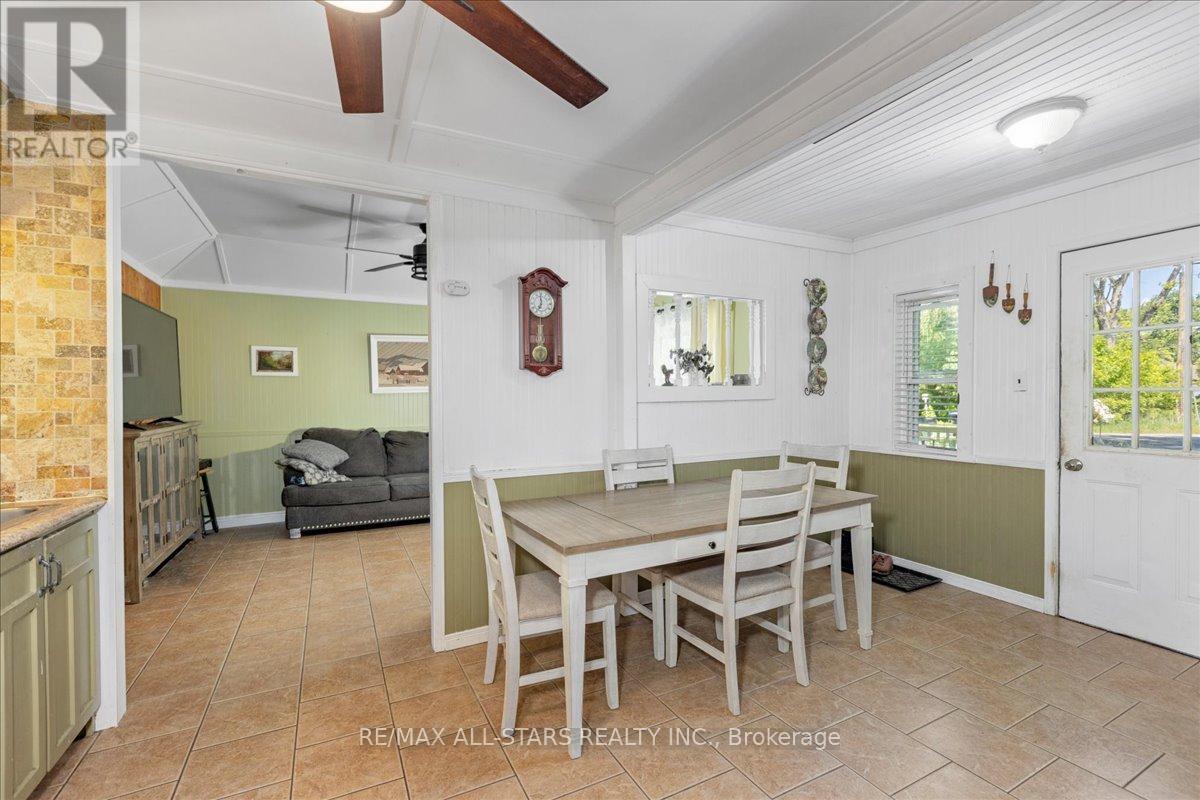 1061 2ND LINE - Image 10