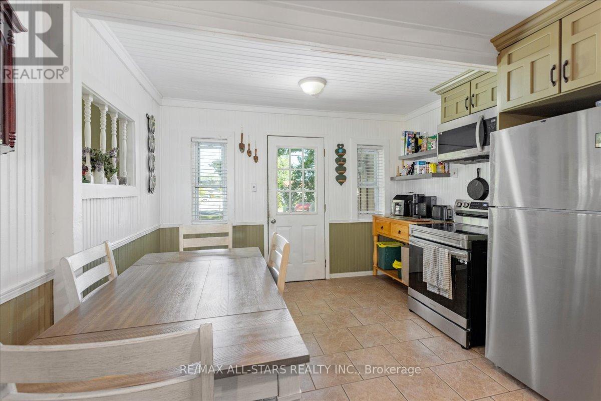 1061 2ND LINE - Image 8