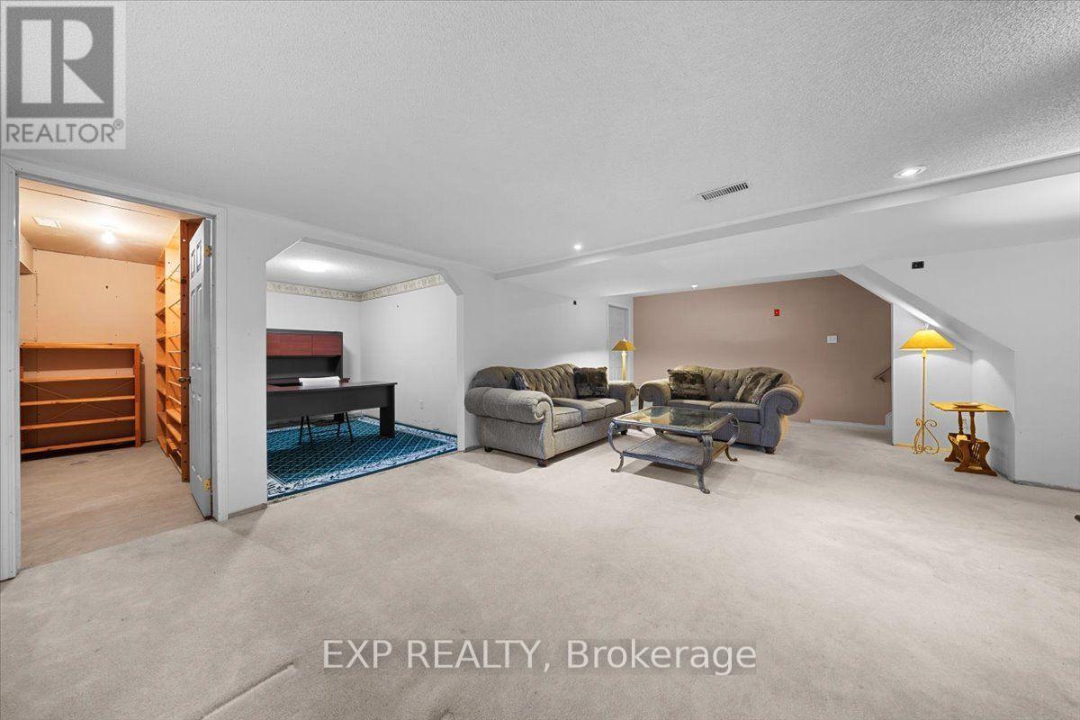 2 Bed, 3 Bath House for Sale in Ottawa – 113 GREY FOX DRIVE, Ottawa – MLS# X13682134 - Image 37